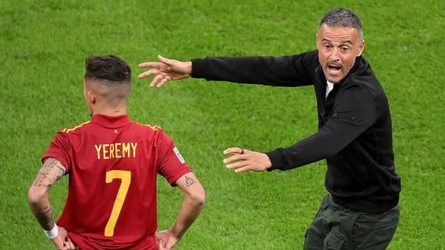 天博体育资讯-恩里克：加维像在自家后院踢球 9号问题已得到解决